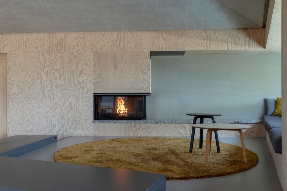 rii-50x100x42_ruegg_studio_rapperswil_high_res-4545b-1.jpg
